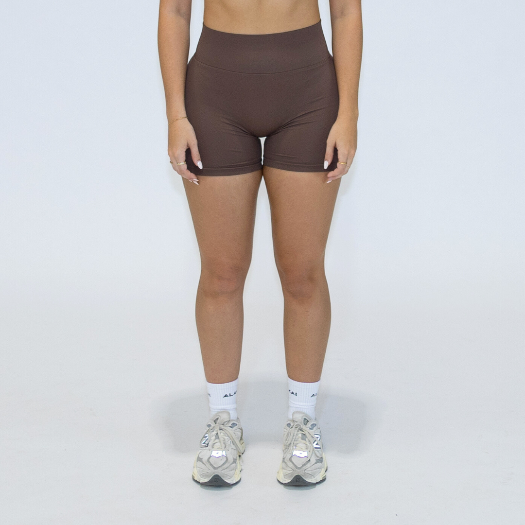 ESSENTIAL SHORTS