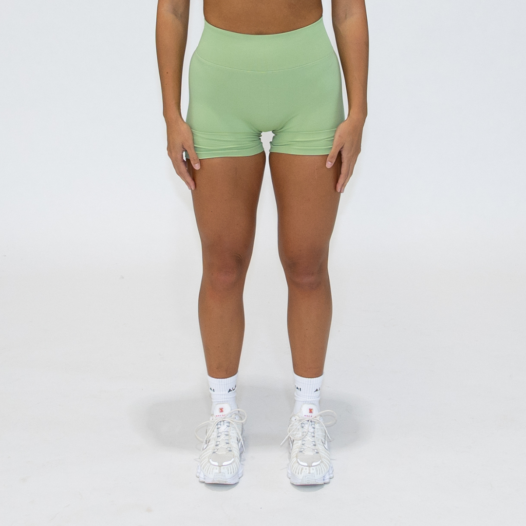 ESSENTIAL SHORTS