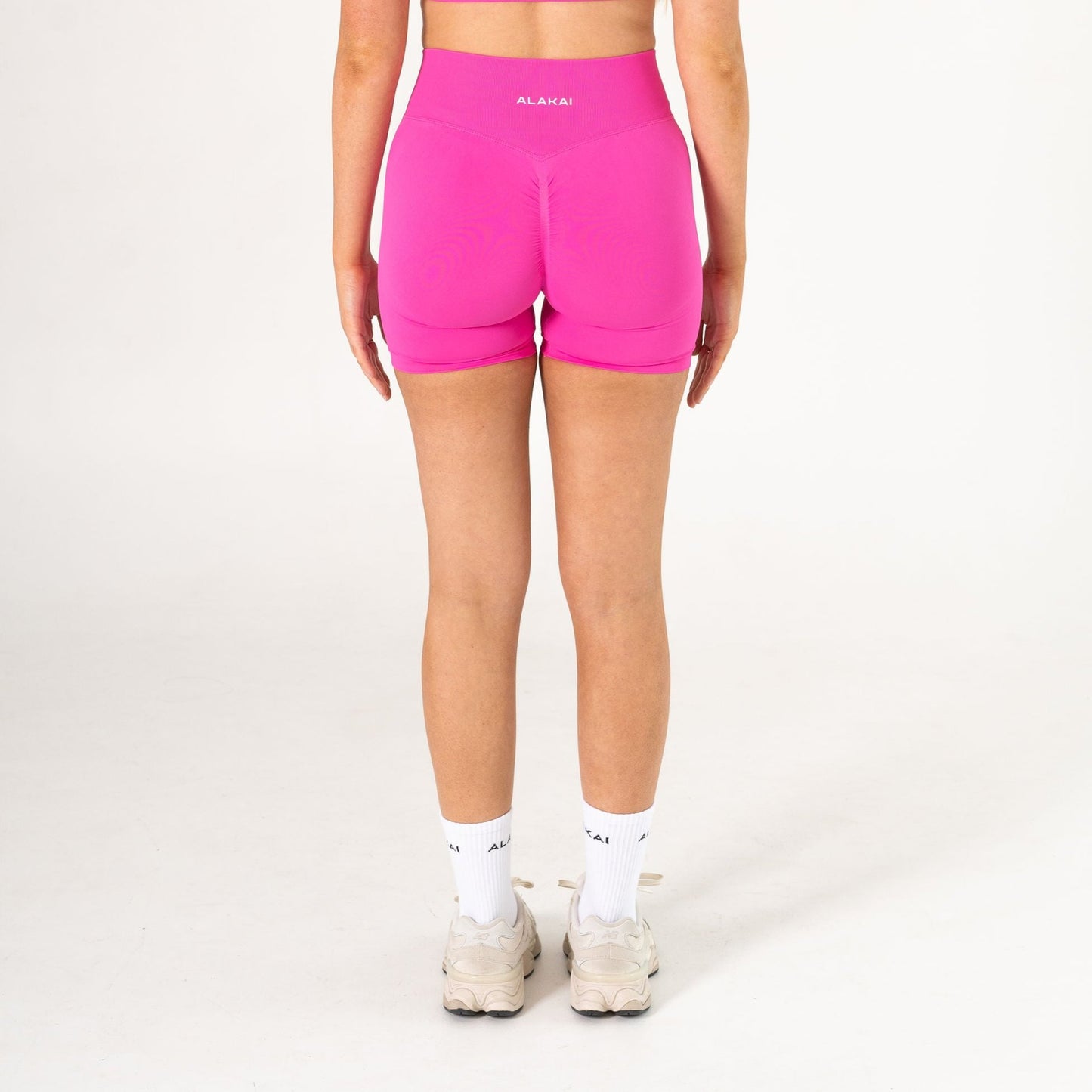ESSENTIAL SHORTS